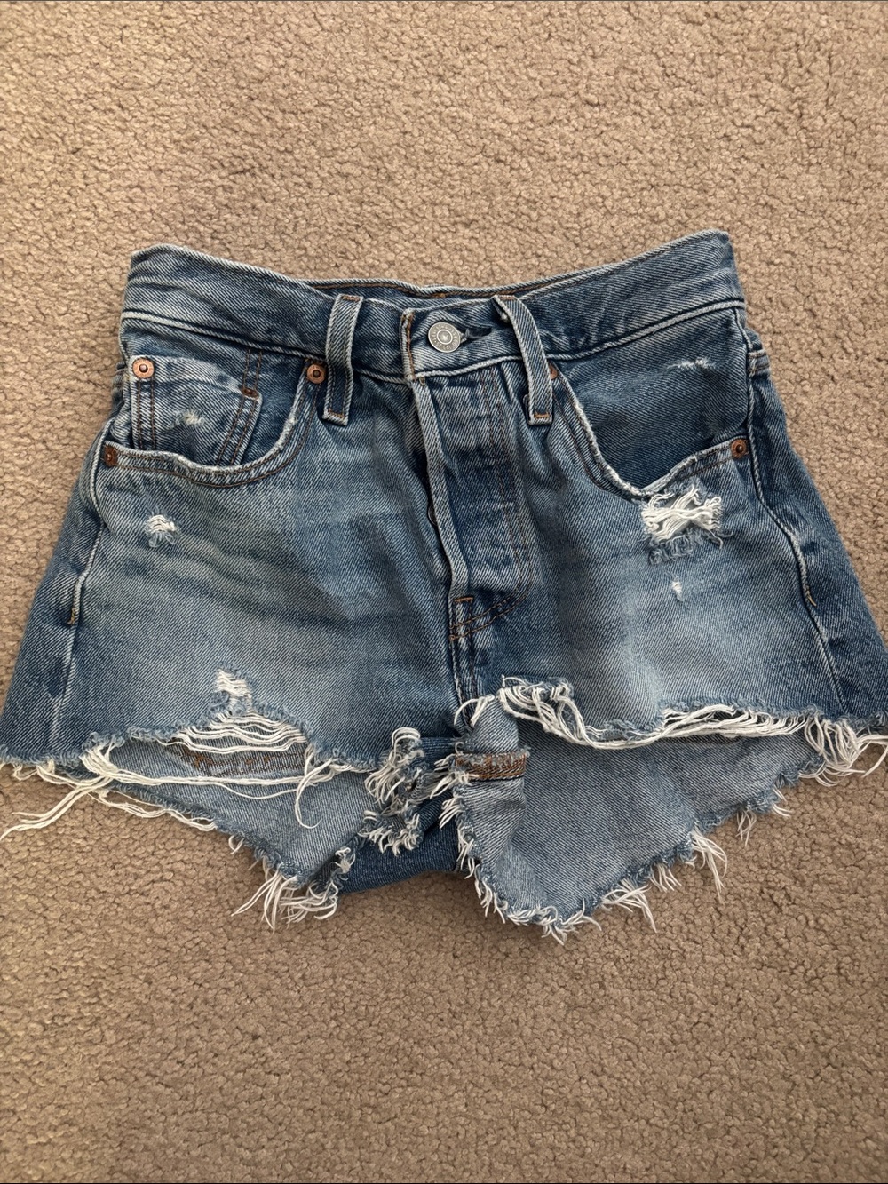 Levi’s shorts